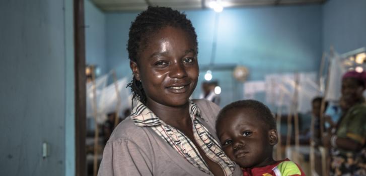 En 2022, hemos tratado cerca de 2.700 niños menores de 5 años que padecen de sarampión en el hospital de Bangabola y en otros centros de salud de RDCPacom Bagula/MSF.