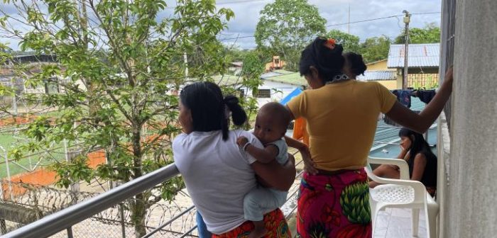 Mujeres indígenas Emberá afectadas por los confinamientos en Alto Baudó, Chocó.MSF/Santiago Valenzuela.