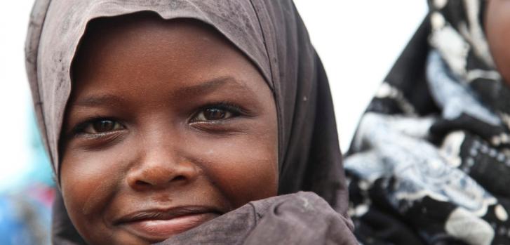 Una niña de Somalia, en el campo de refugiados de Dagahaley, parte del conjunto de Dadaab, en Kenia