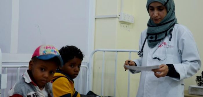 Doctora Arwa Ahmed en el hospital para mujeres y niños en Taiz. Enero 2016 ©Malak Shaher/MSF
