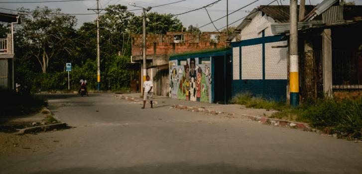 11 de Diciembre es un pequeño pueblo cerca de Tumaco, Colombia. Hasta hace poco, la zona estuvo ocupada por las FARC, la guerrilla izquierdista. ©Fabio Basone