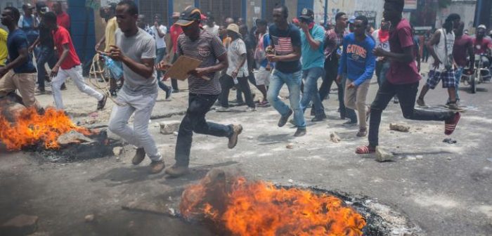 Imagen de archivo de 2019: Desde hace varios años las tensiones en Haití van en aumento y se producen manifestaciones y estallidos de violencia casi diarios en ciudades como Puerto Príncipe, Les Cayes y Gonaïves
Jeanty Junior Augustin/MSF.