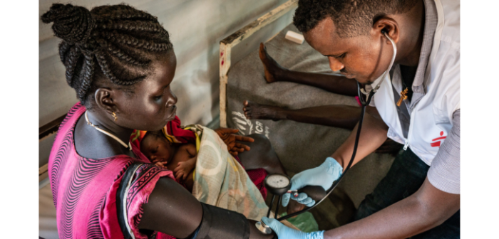 Atendemos a una mujer y su bebé en un campo de refugiados sursudaneses en la región de Gambela, en Etiopía. Octubre de 2019Susanne Doettling/MSF